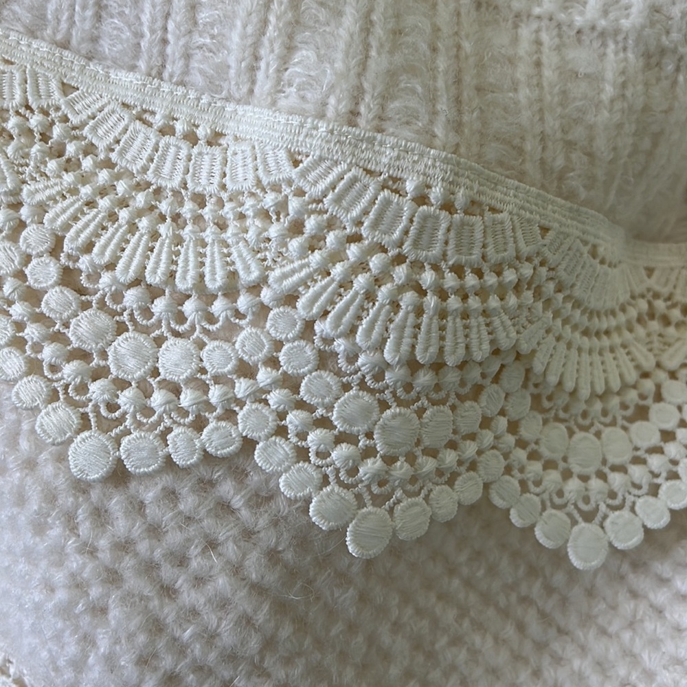 Express Sweater - Picture 9 of 11
